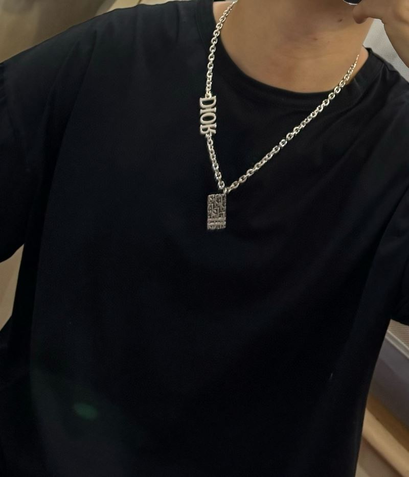 chr1st1an D10r necklaces